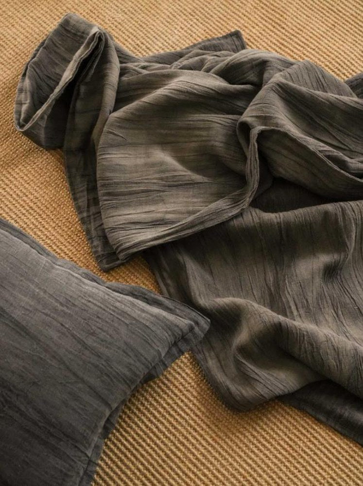 Enzyme-Washed Linen Cotton Throw Blanket in Slate Grey
