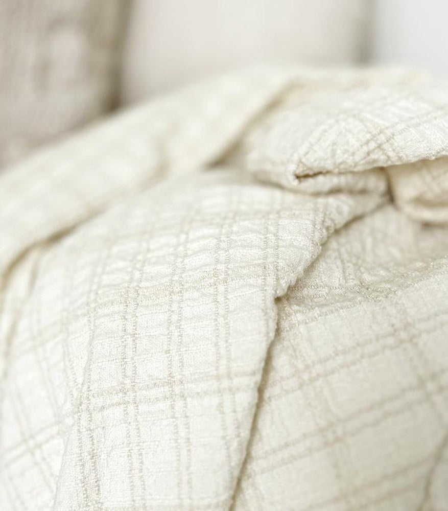 Crinkled Cotton Linen Throw Blanket in Ivory