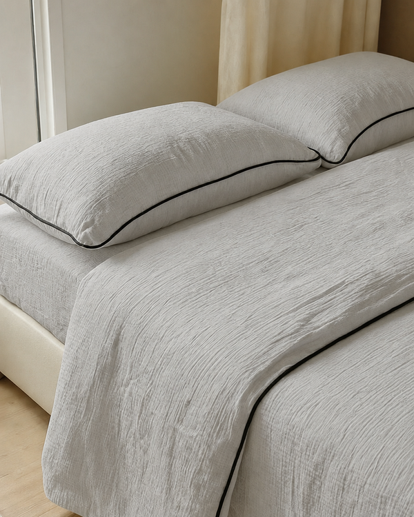 Piped bedding set in Warm Grey, Cloud Cotton