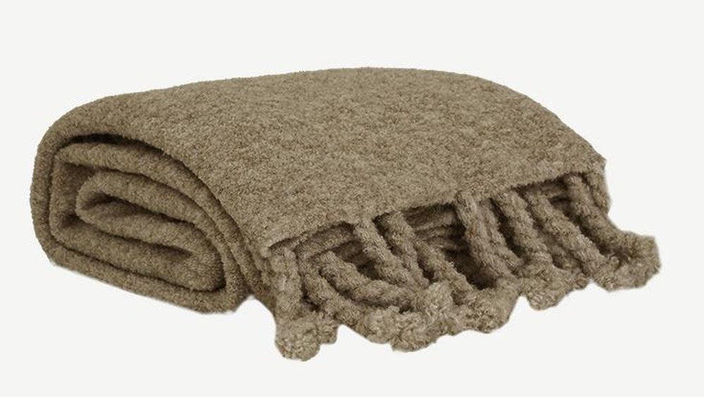 Chunky Knit Fringed Throw Blanket in Brown