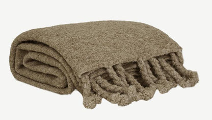 Chunky Knit Fringed Throw Blanket in Brown