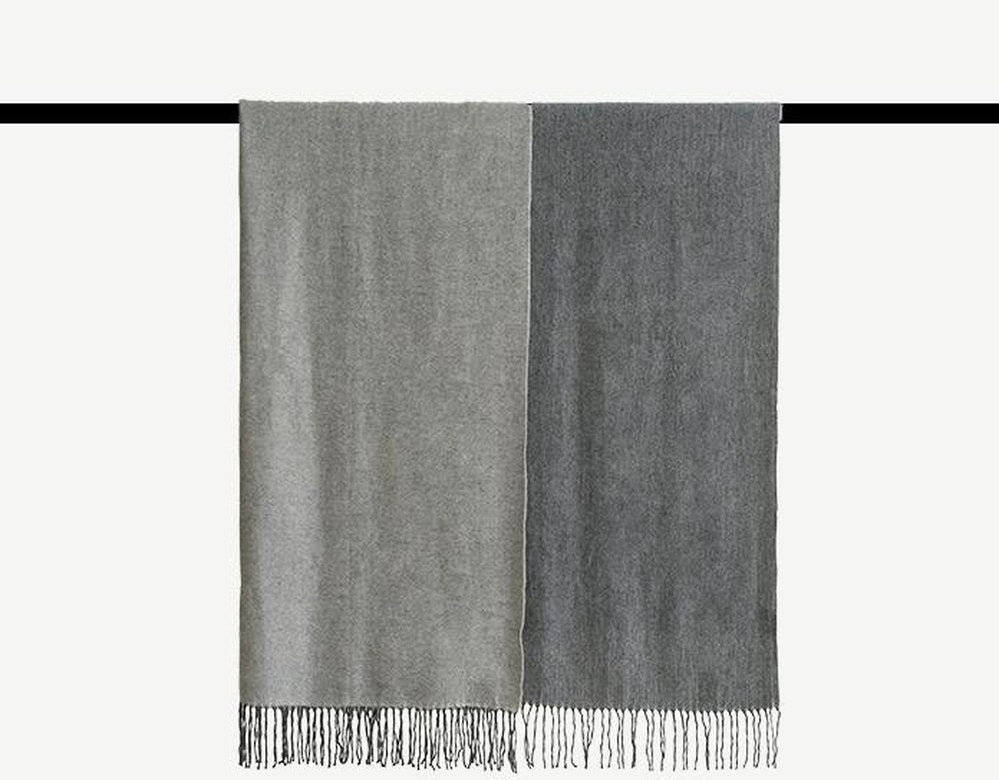 Fringed Pure Wool Throw Blanket in Grey