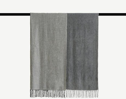 Fringed Pure Wool Throw Blanket in Grey