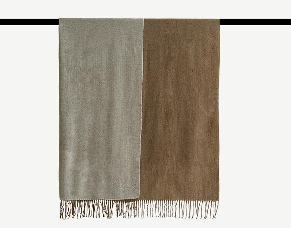 Fringed Pure Wool Throw Blanket in Chestnut