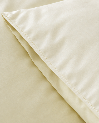 Close-up of stitched envelope opening hem of the pillowcase in Vanilla Silky Cotton