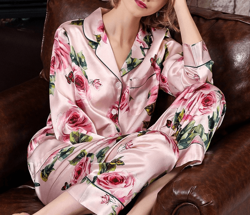 Luxury Roses Long Pyjama Set — Women's