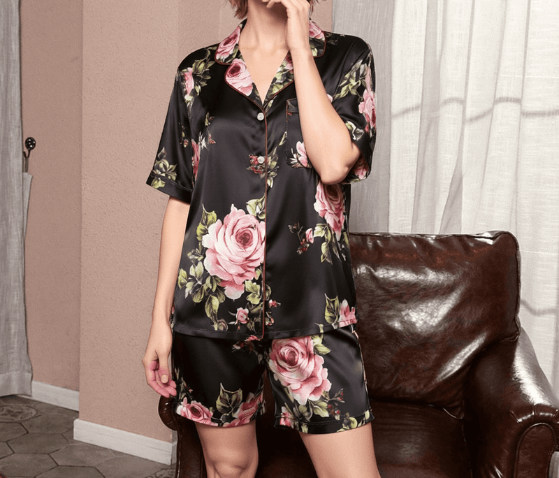 19 momme Black Roses Short Pyjama Set — Women's
