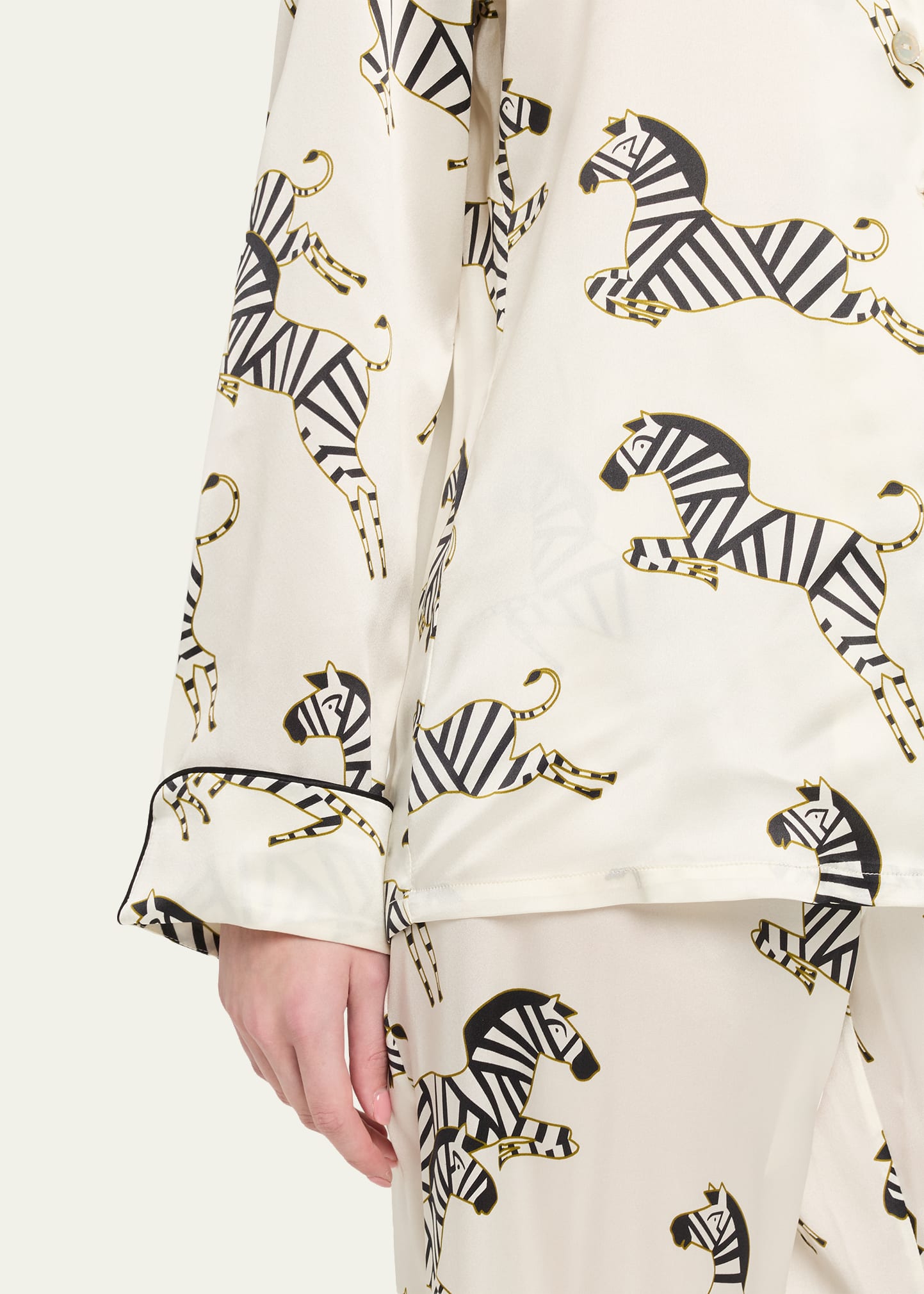 19 momme White Zebra Long Pyjama Set — Women's